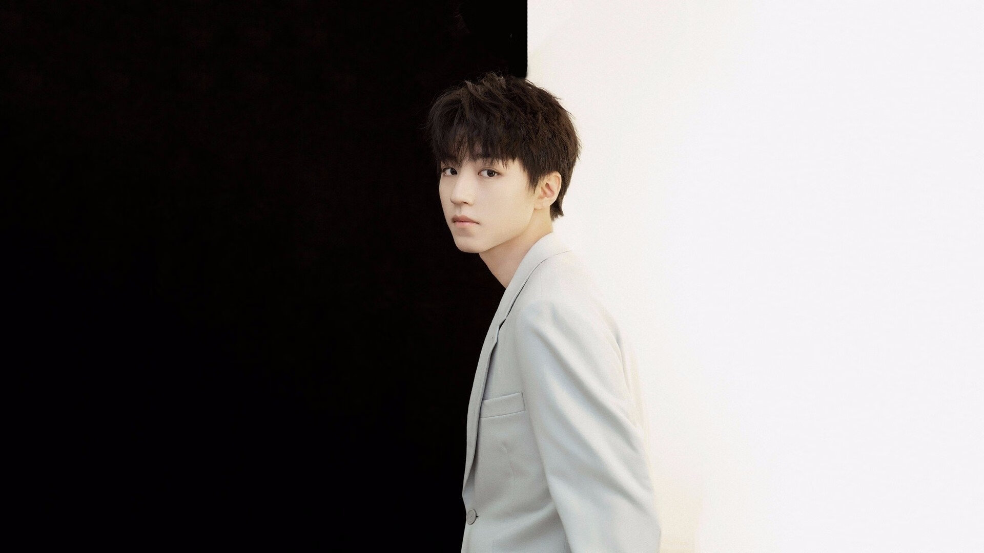 中超联赛中国队战平 球迷呼吁加强防守，中超球队最新新闻