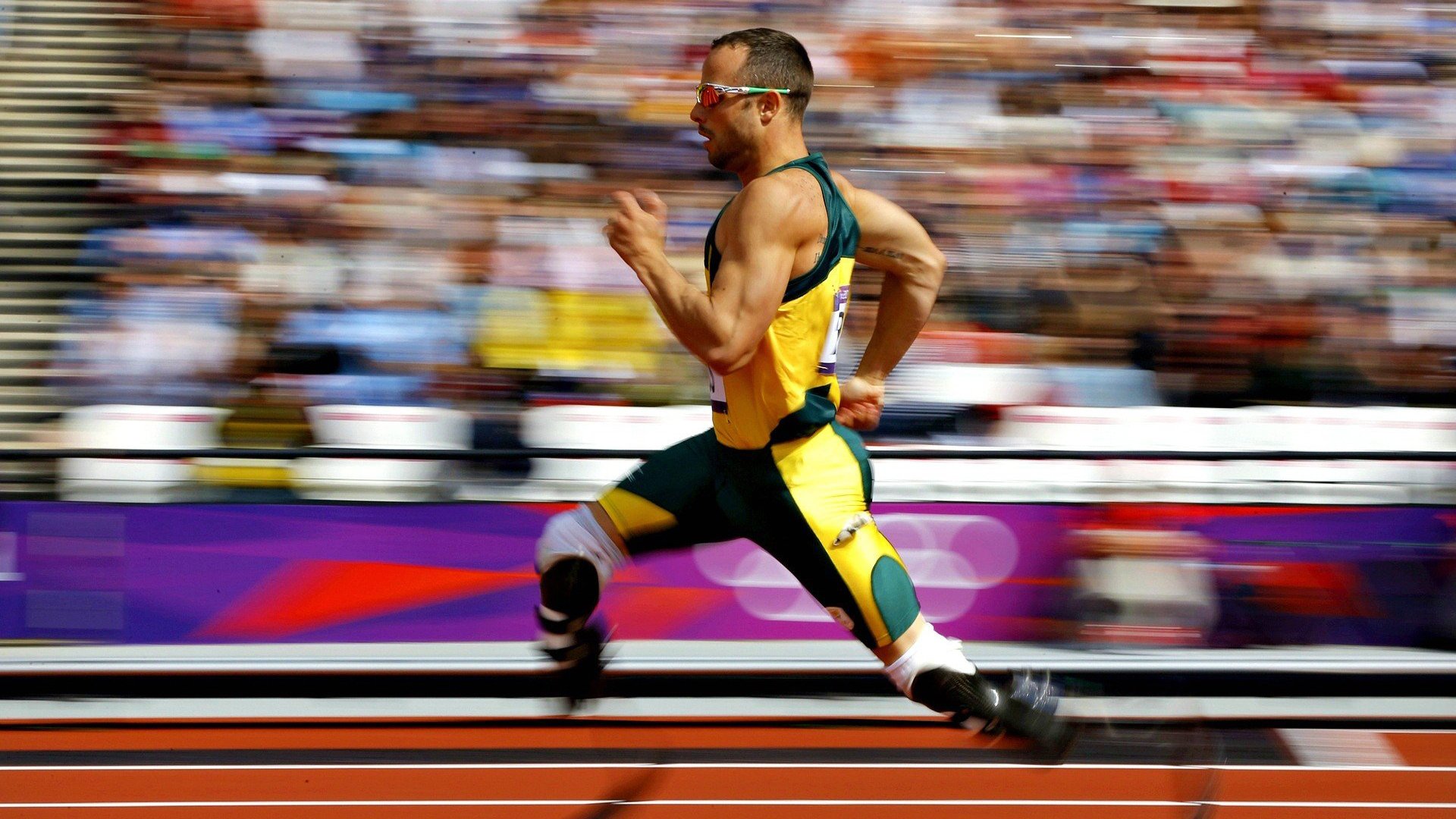 关键封盖：李磊封堵对手关键投篮，稳住胜局！